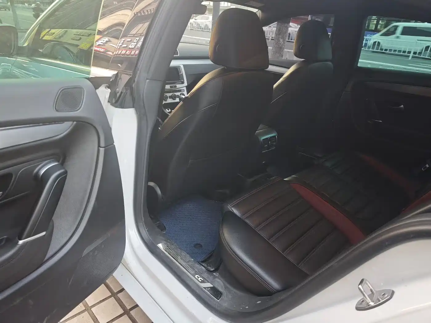 Volkswagen FAW-Volkswagen CC 2018 1.8TSI Luxury фото 7
