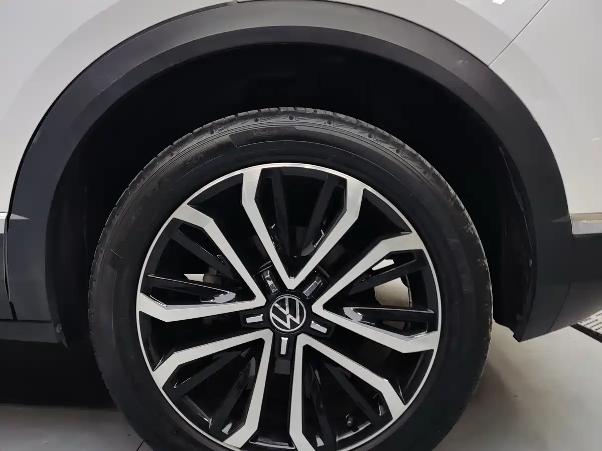 Volkswagen T-ROC 2021 280TSI DSG 2WD Comfort Smart Connect Edition фото 16