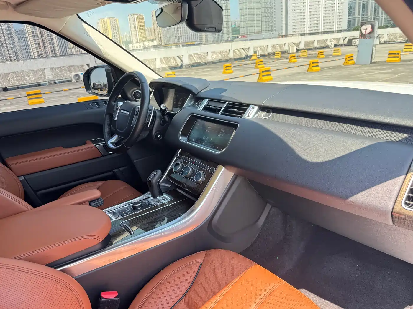 Фото 4 - Land Rover Range Rover Sport