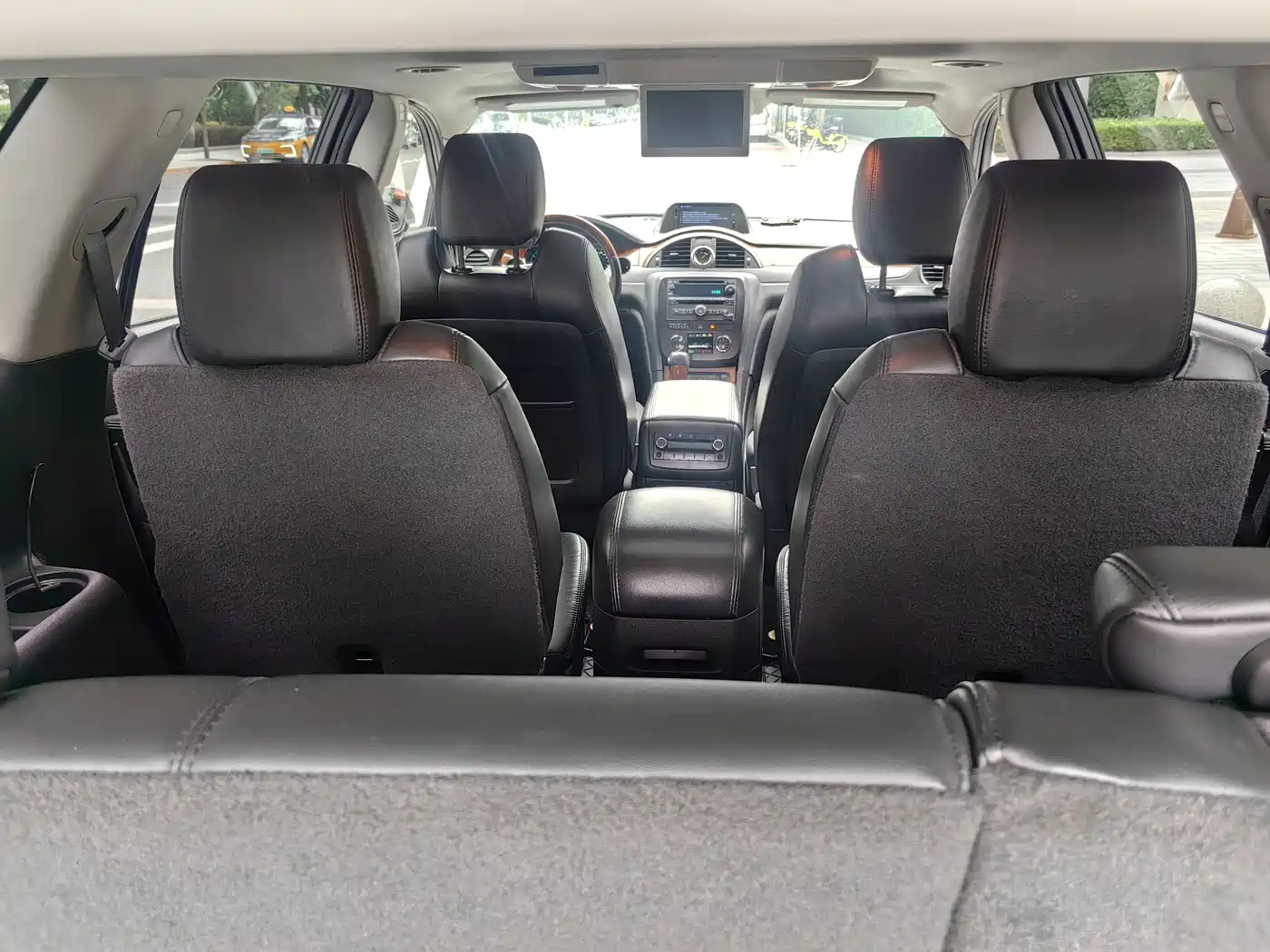 Buick Enclave 2010 3.6L Flagship Edition фото 22