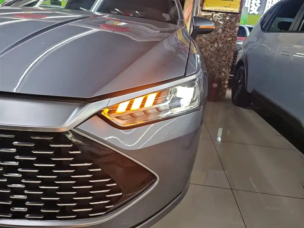 BYD Qin PLUS 2021 DM-i 55KM Flagship фото 24