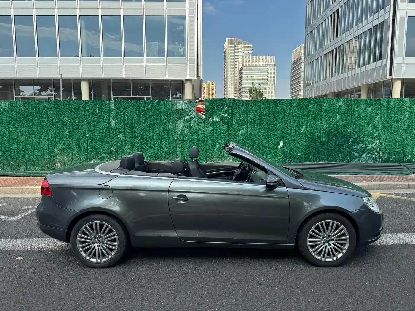 Volkswagen Eos 2011 Model 2.0TSI фото 4