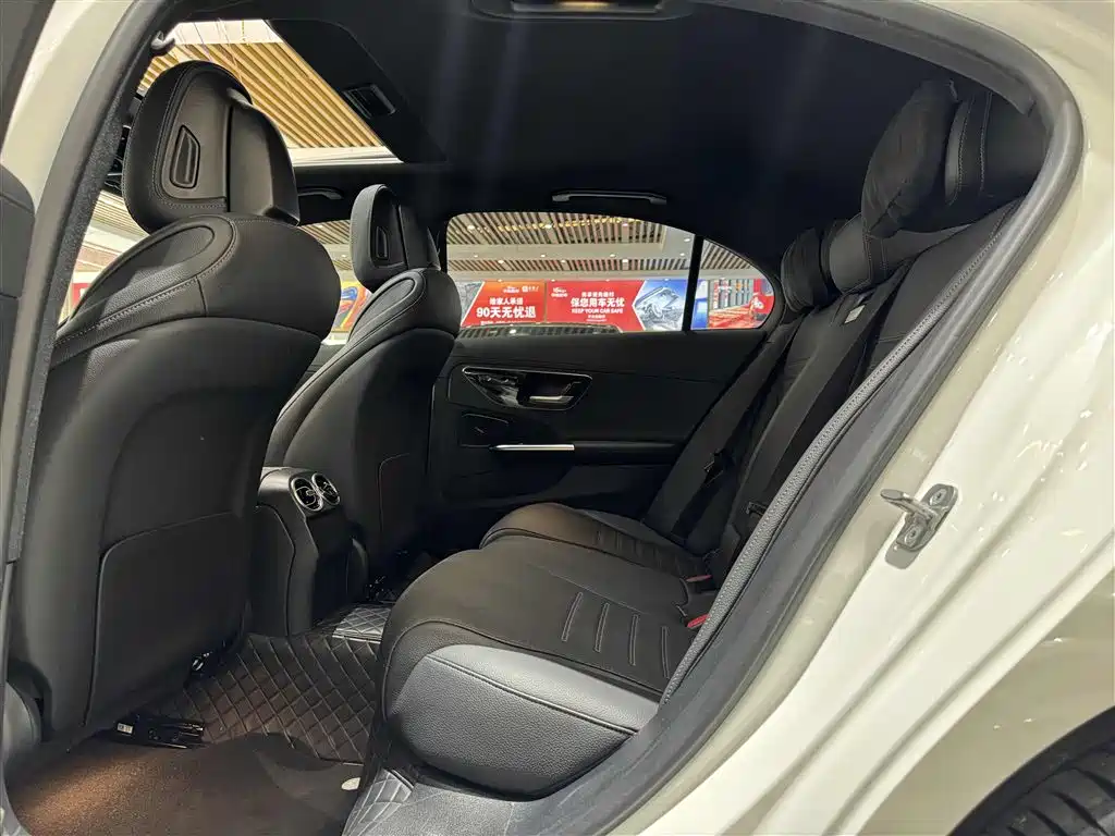 Mercedes-Benz C-Class 2024 C 200 L Sport Edition фото 13