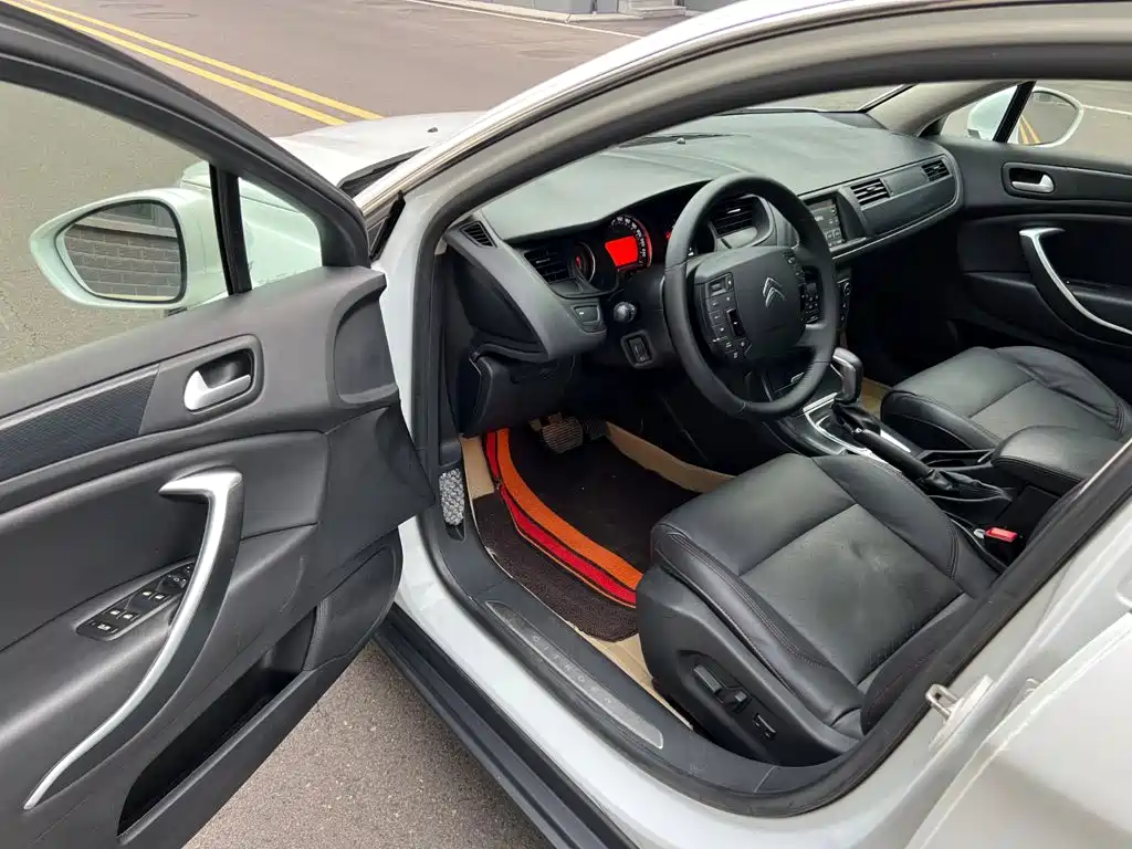 Фото 6 - Citroën C5