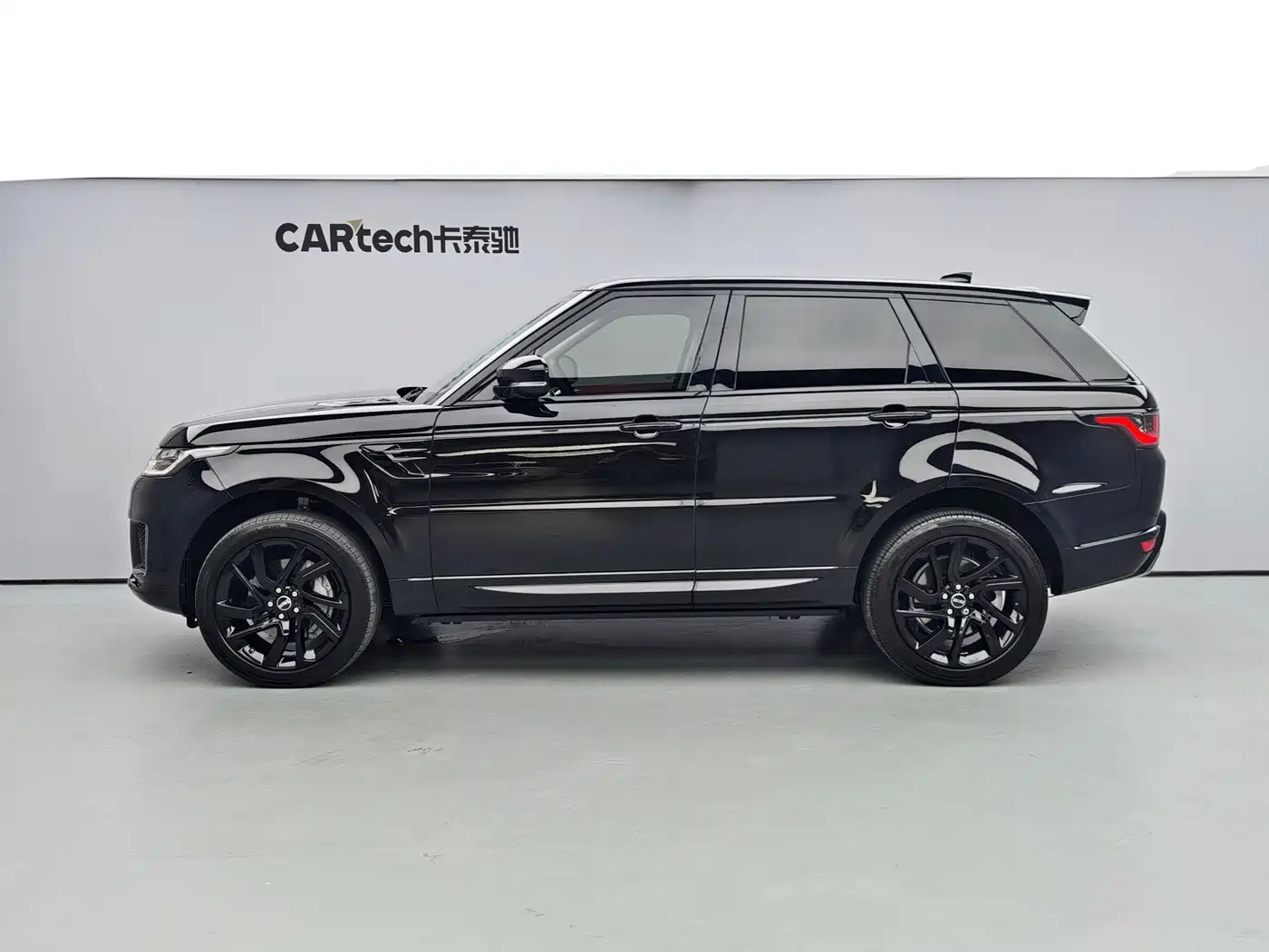 Land Rover Range Rover Sport 2019 3.0 L6 HSE DYNAMIC фото 3
