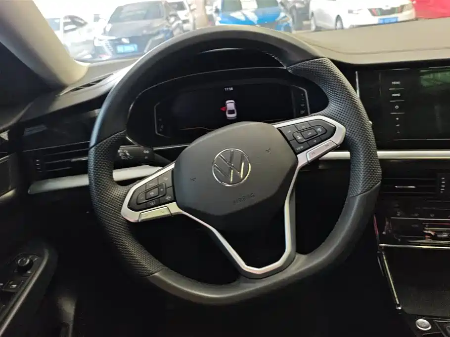Volkswagen Passat 2024 380TSI Dragon Soaring Edition фото 15