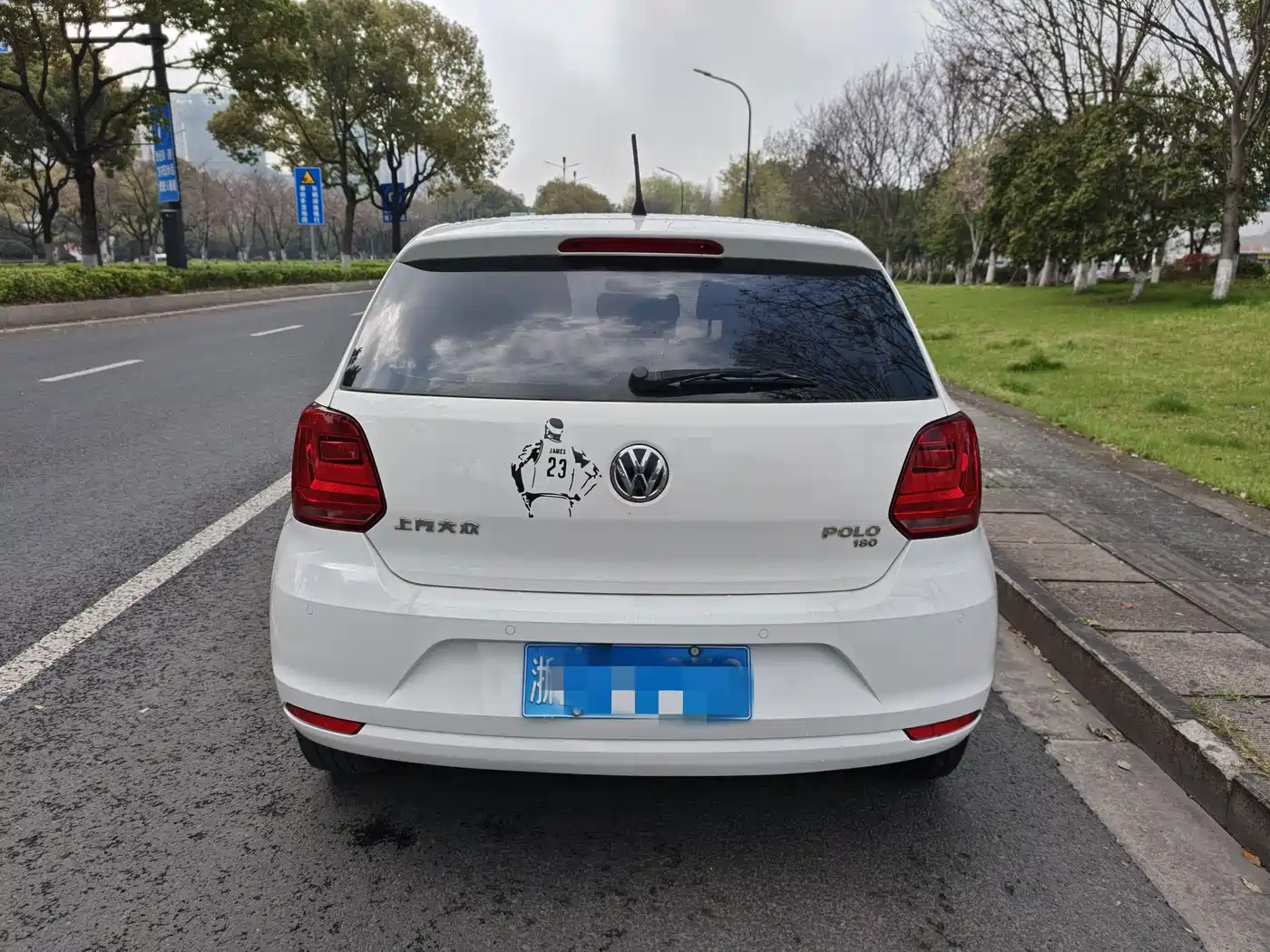 Volkswagen Polo 2018 1.5L Auto Comfort фото 4