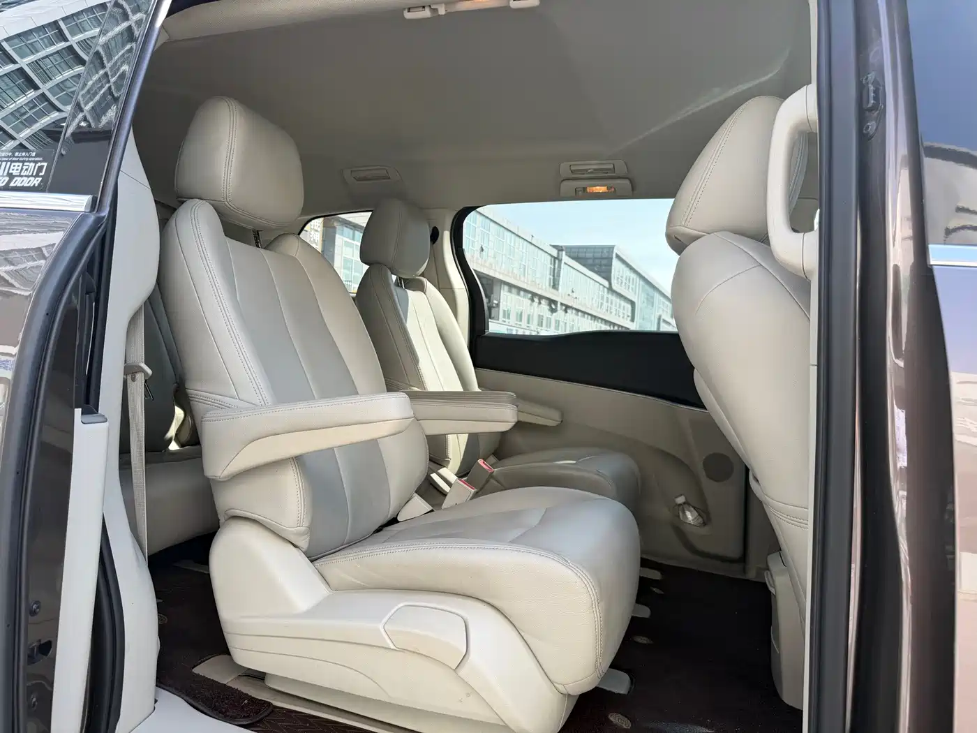 Фото 12 - Buick GL8