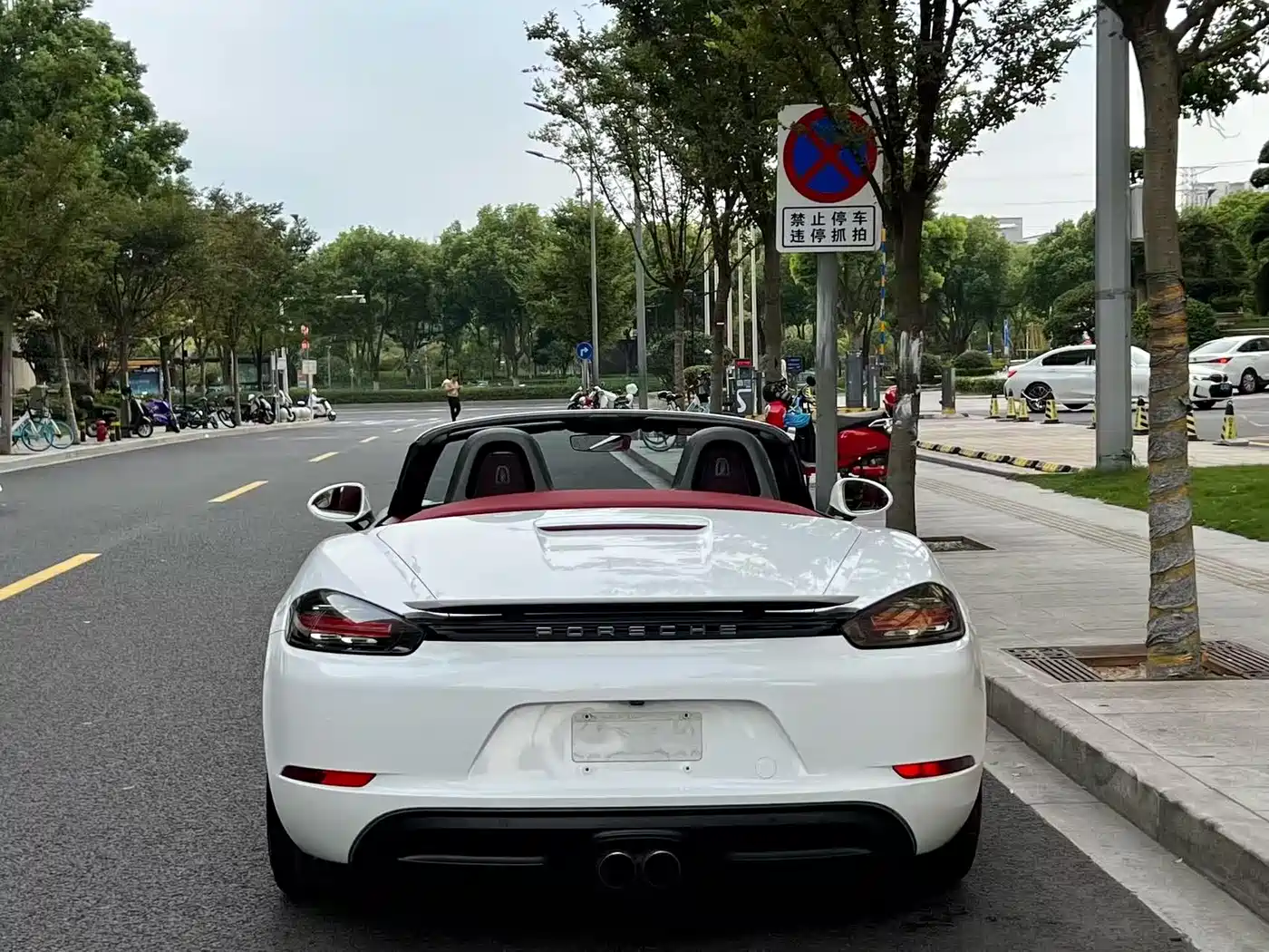 Porsche 718 2018 Boxster 2.0T фото 13
