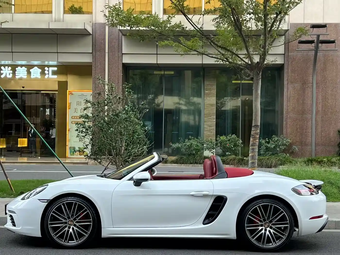 Porsche 718 2018 Boxster 2.0T фото 4