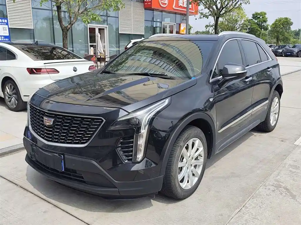 Cadillac XT4 2021 28T FWD Technology Edition