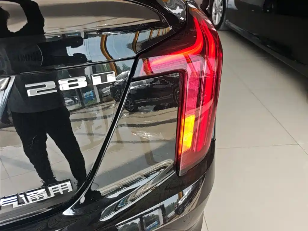Cadillac CT5 2023 28T Luxury Style (Standard Edition) фото 8