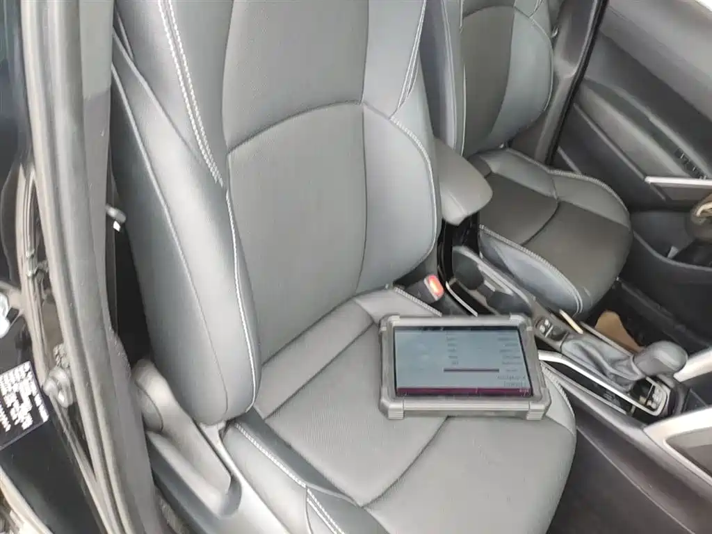 Toyota Frontlander 2022 2.0L CVT Luxury Edition фото 25