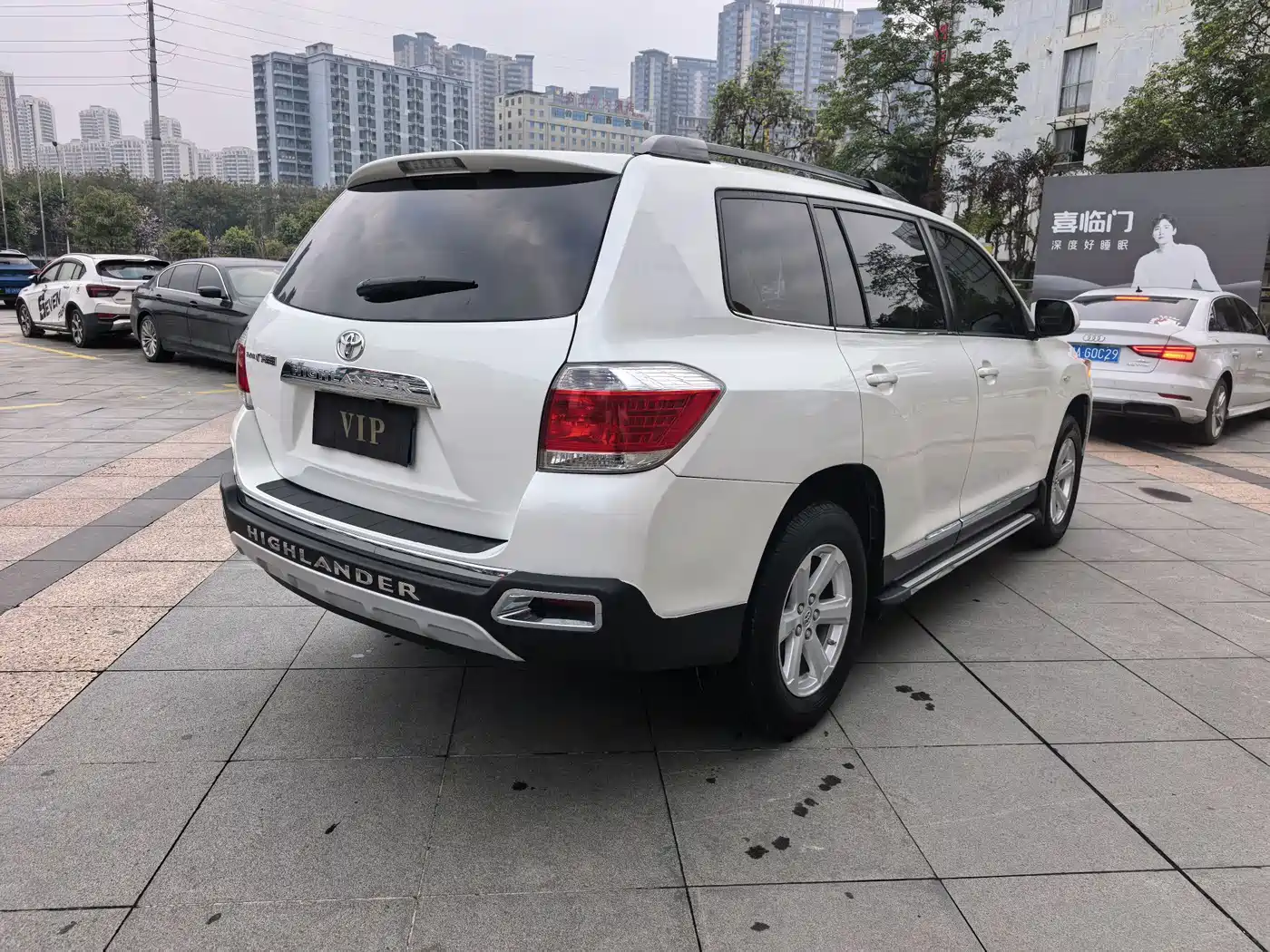 Toyota Highlander 2012 2.7L 2WD 5-seater Elite Edition фото 7