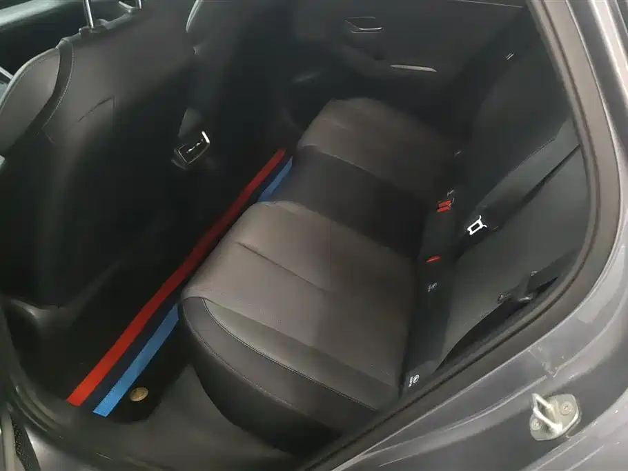 BYD Qin L 2024 DM-i 80KM Superior фото 11