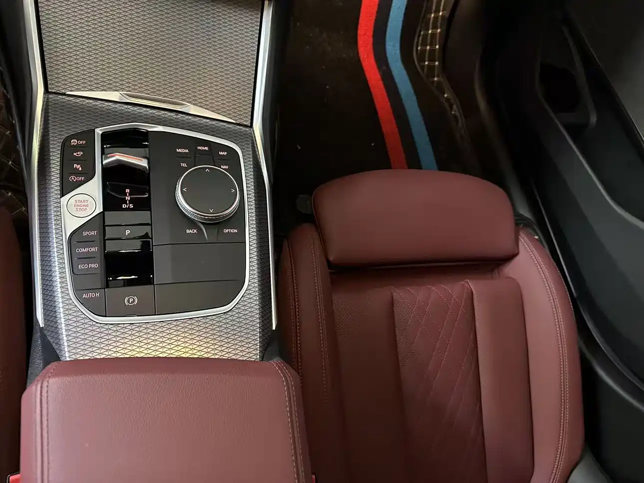 BMW 3 Series 2024 325Li M Sport Shadowline Package фото 8