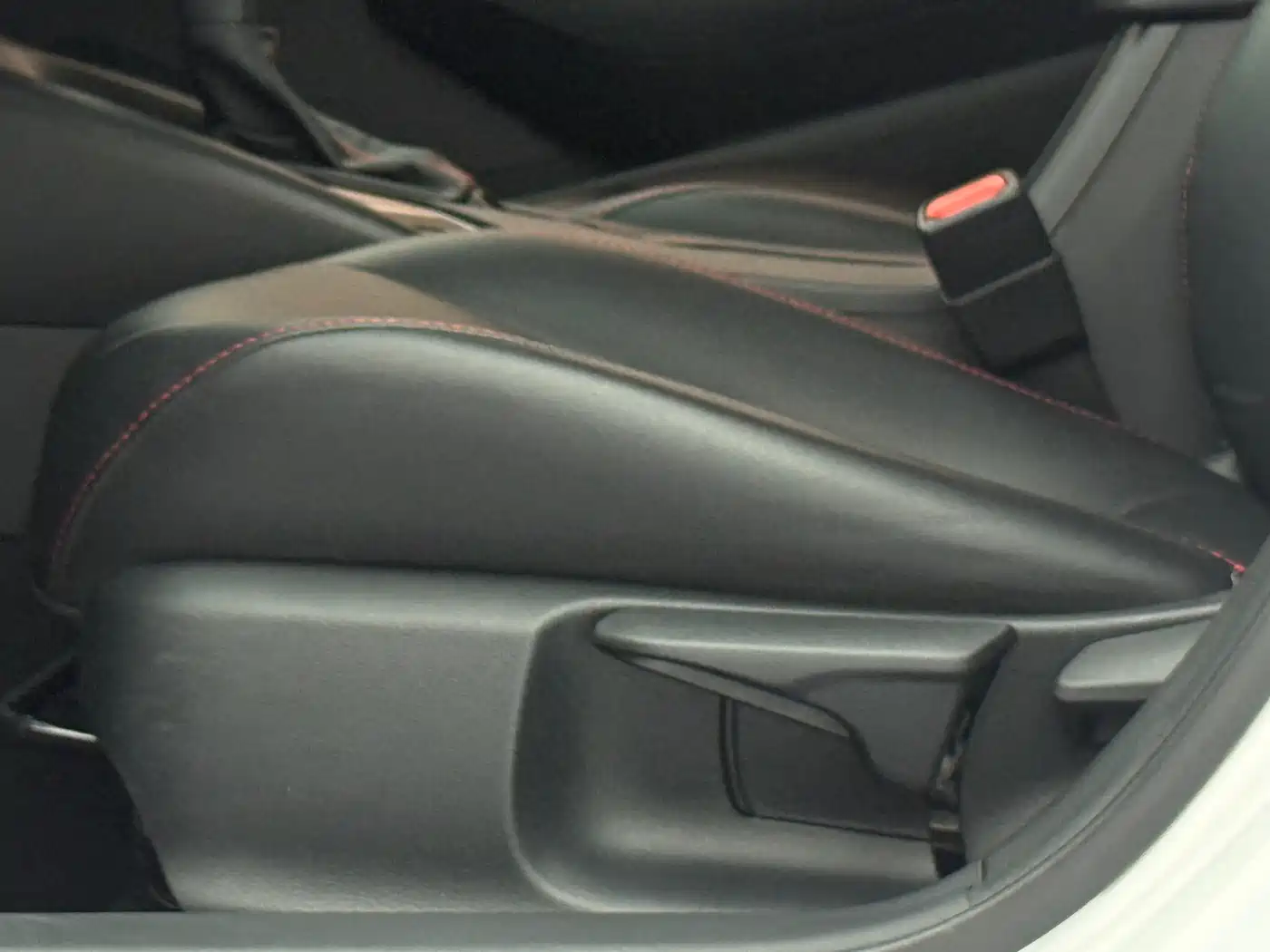 Toyota Corolla 2021 1.2T S-CVT Elite PLUS Edition фото 22