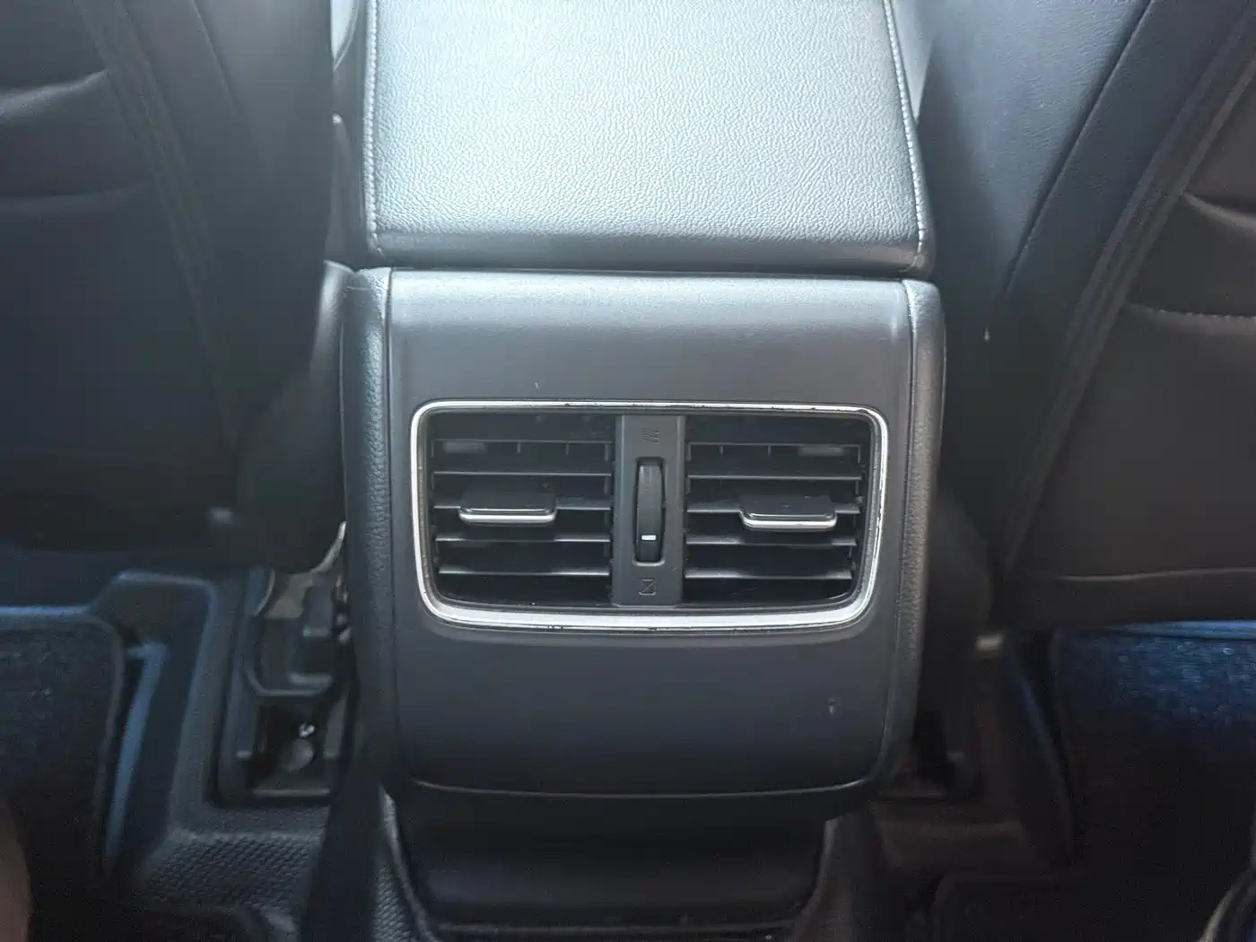 Mercedes-Benz GLB 2023 GLB 220 Style фото 28