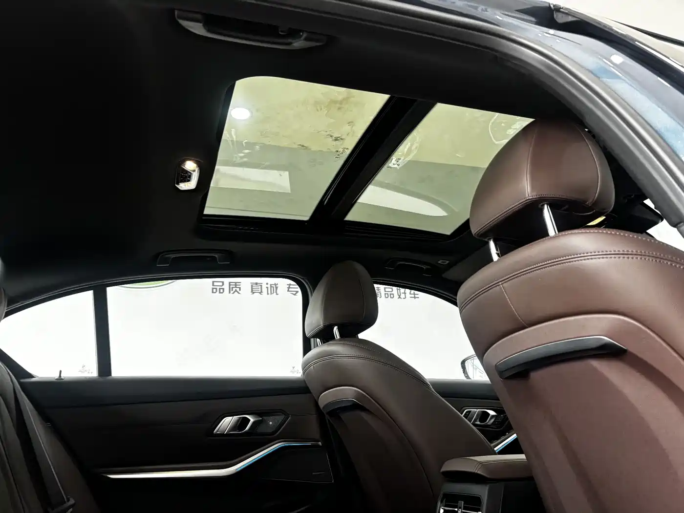 BMW 3 Series 2025 330Li Premium M Sport Night Edition фото 31