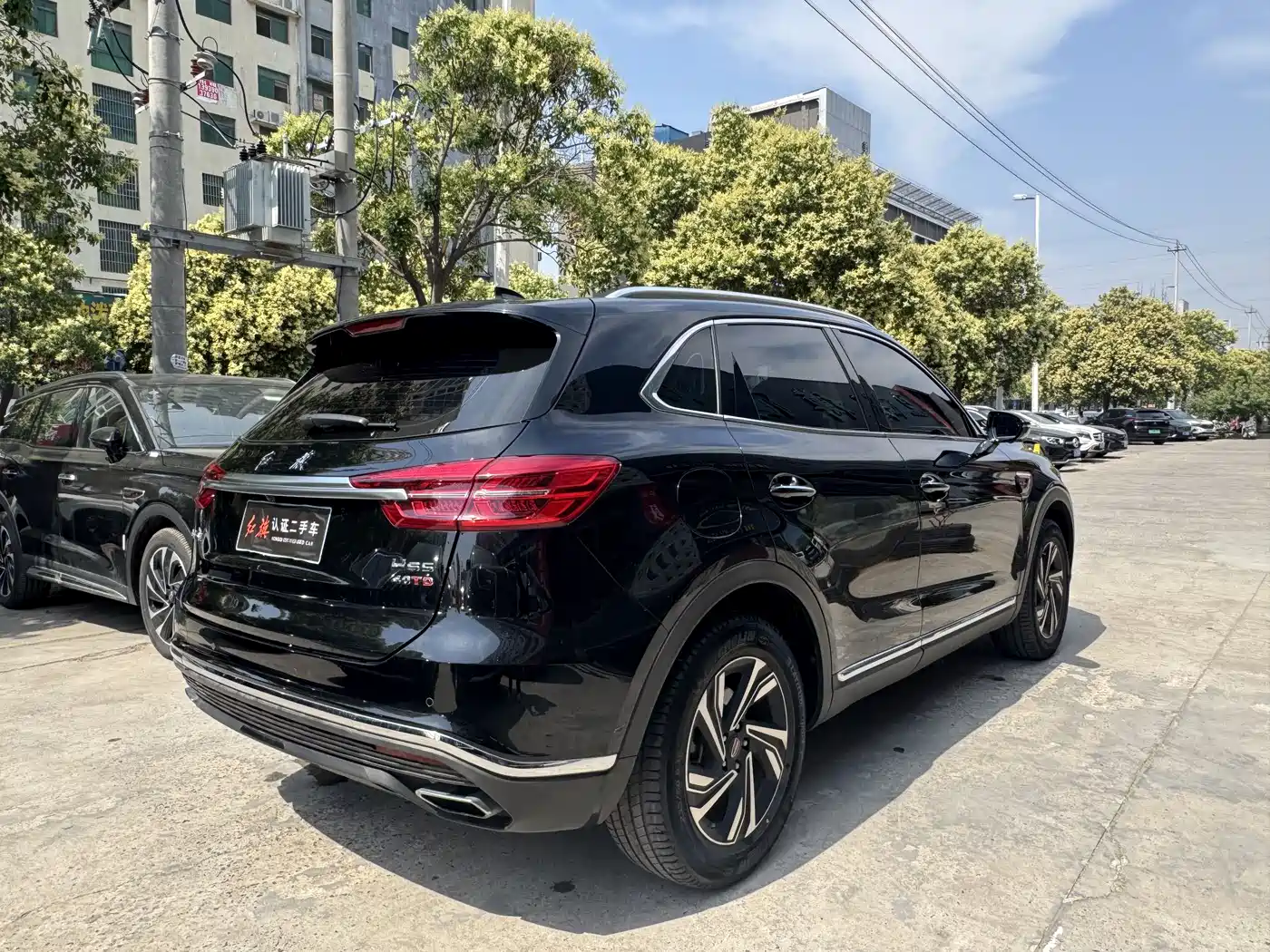 Hongqi HS5 2022 2.0T Smart Connect Premium Edition фото 4