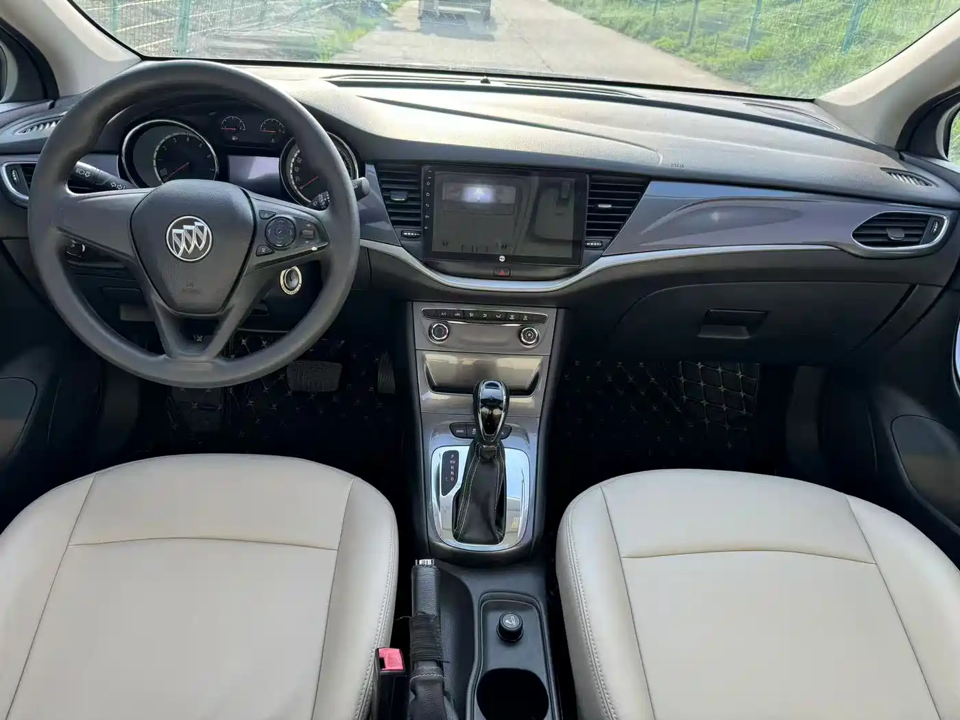 Buick Verano 2016 Hatchback 15S Auto Progressive фото 7