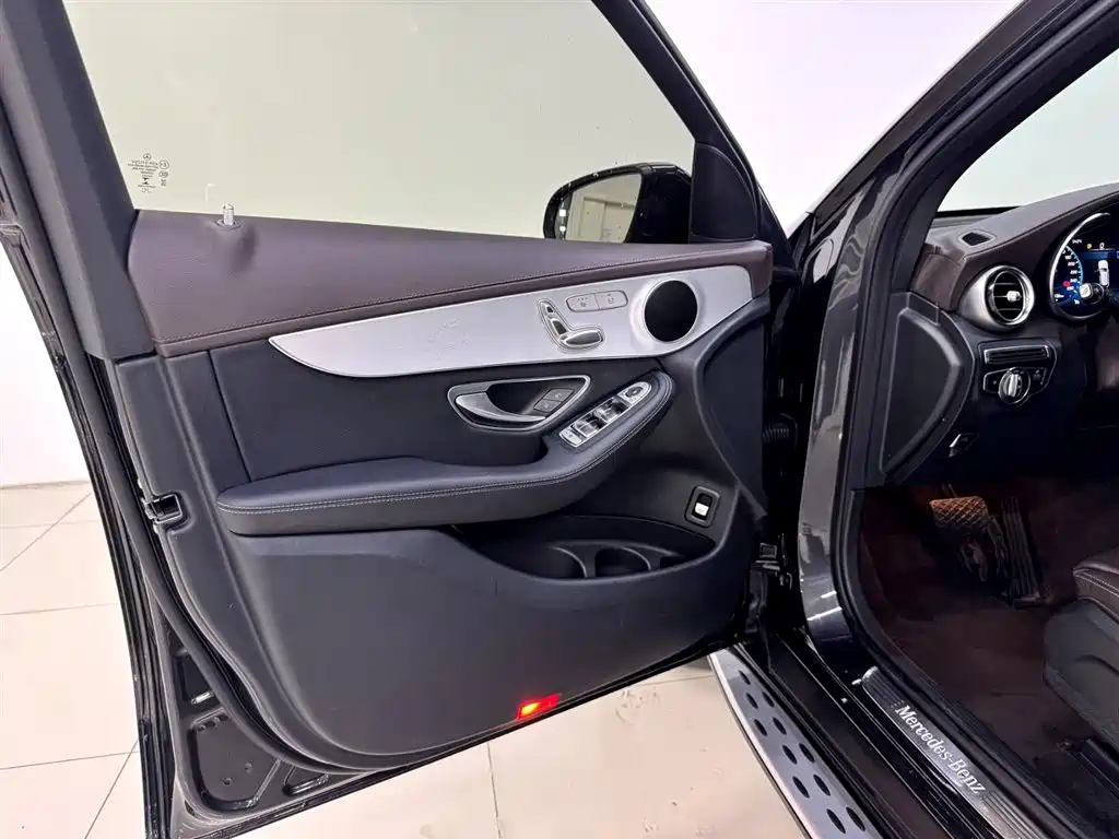 Mercedes-Benz GLC 2022 Facelift III GLC 260 L 4MATIC Dynamic фото 8