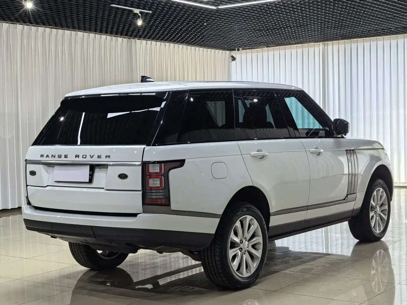 Land Rover Range Rover 2017 3.0 SC V6 Vogue фото 9