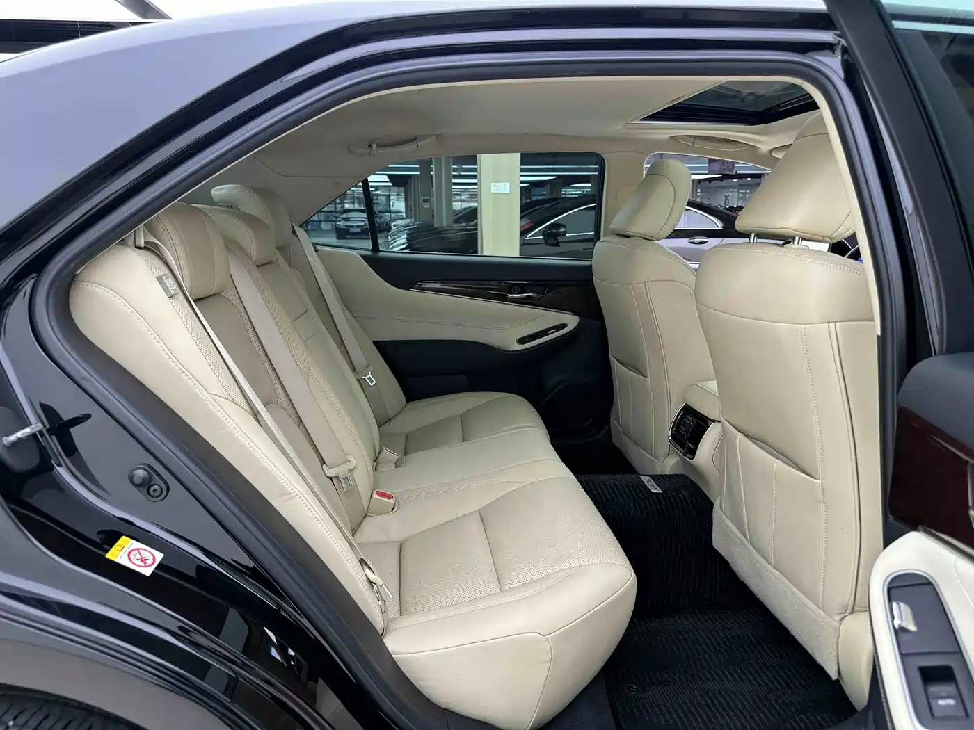 Toyota Crown 2018 2.0T Fashion Edition фото 4