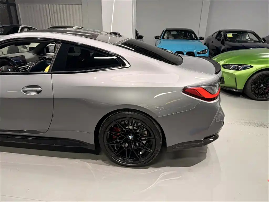 BMW M4 2023 M4 Coupe M xDrive Thunder Edition фото 4