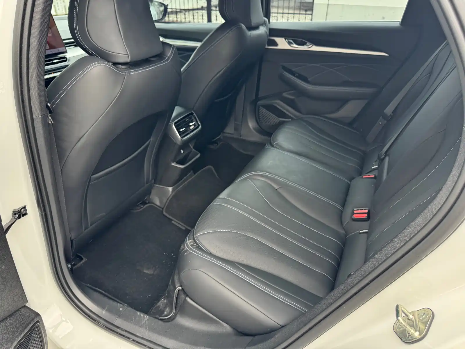 Фото 9 - Geely Preface