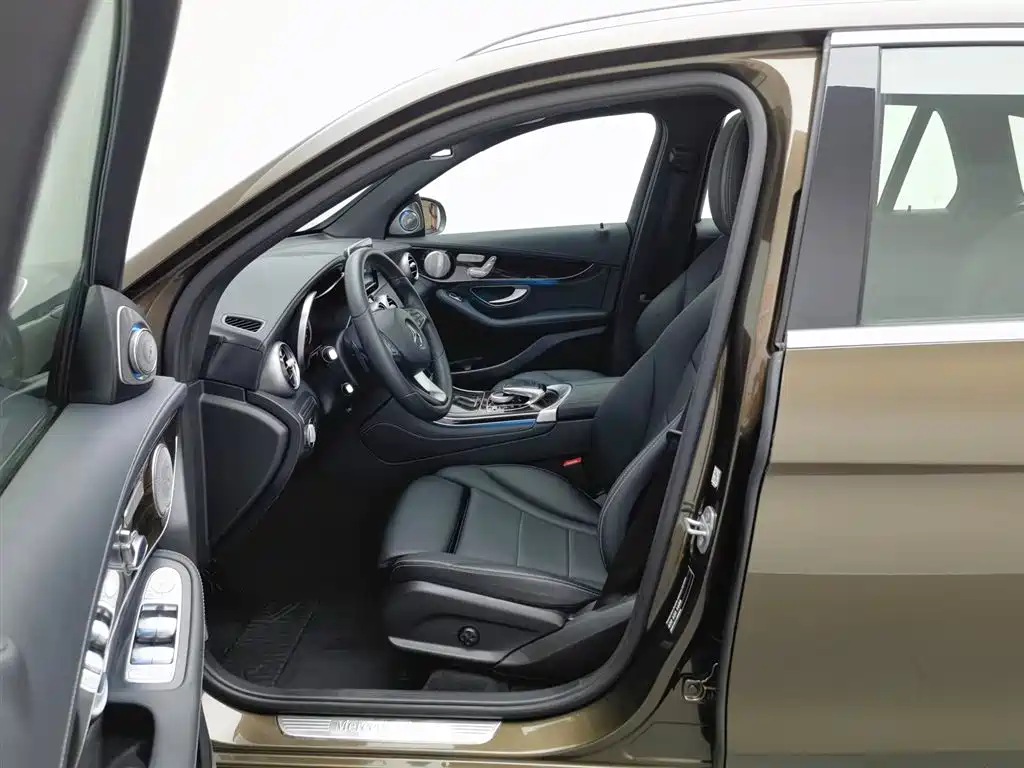 Mercedes-Benz GLC 2017 GLC 260 4MATIC Dynamic фото 10