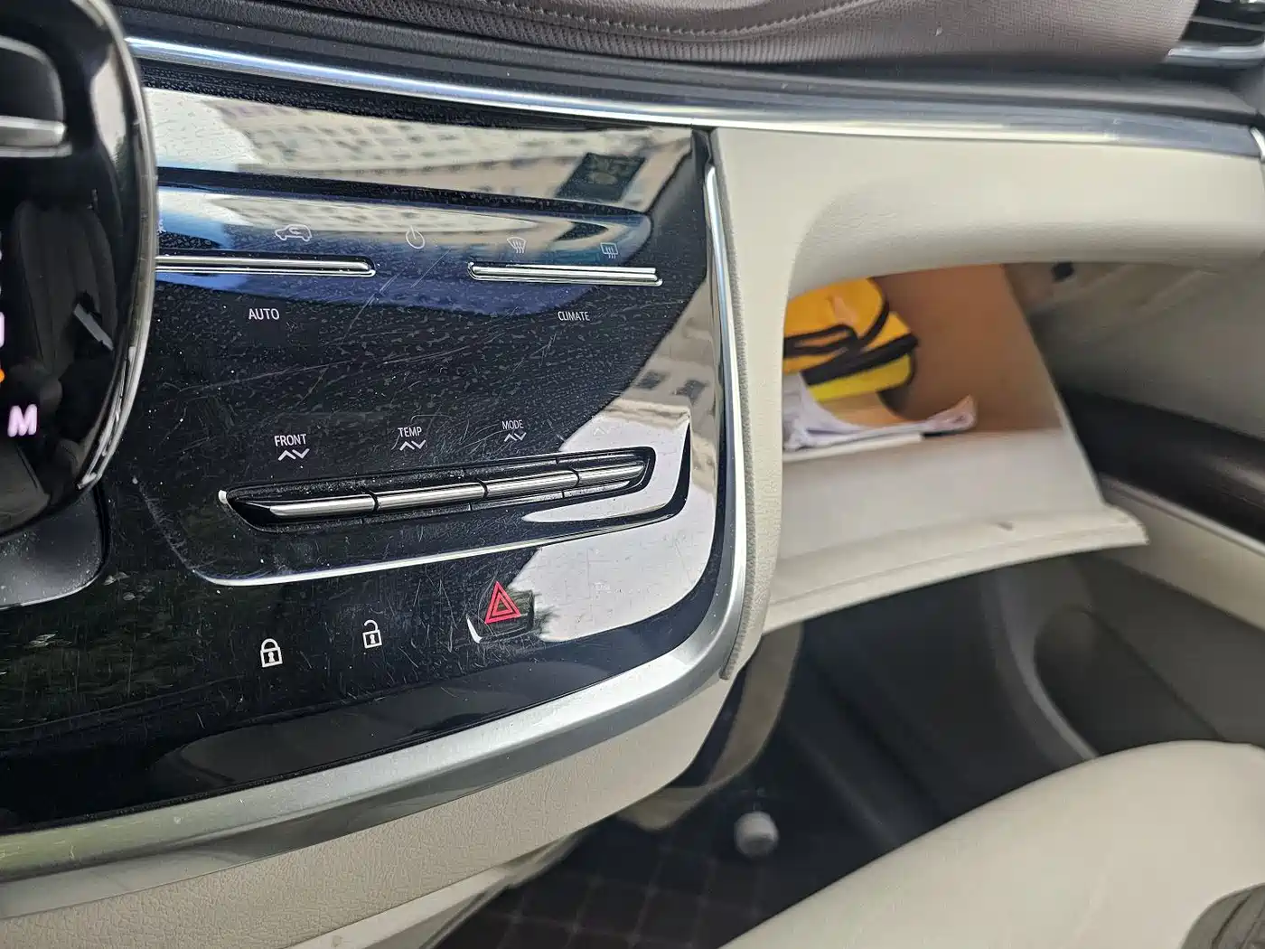 Buick GL8 2021 Land Business Class 652T Luxury фото 17