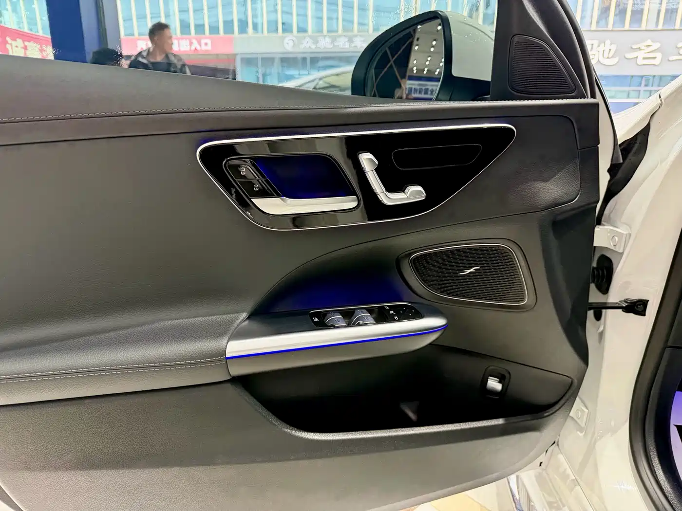 Mercedes-Benz C-Class 2023 C 260 L Sport фото 6
