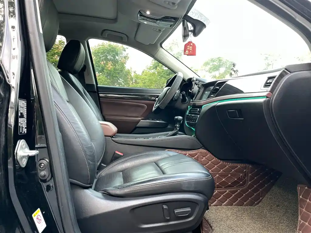 GAC Trumpchi Trumpchi GS8 2017 320T 2WD Luxury Smart Connect (7-seater) фото 10