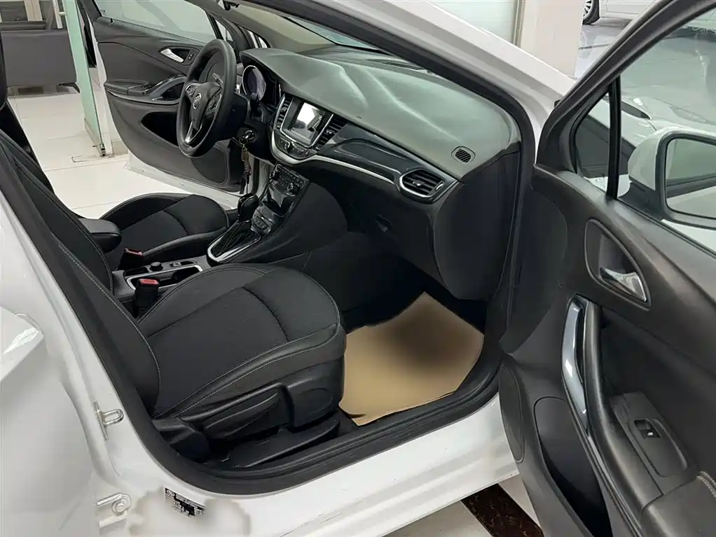 Buick Verano 2016 Hatchback 15S Automatic Leading фото 20