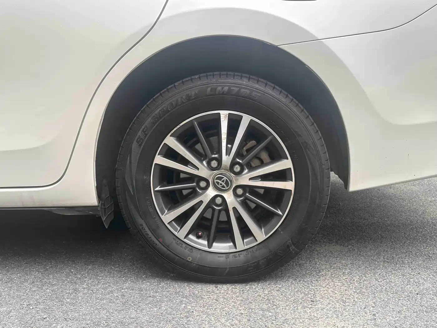 Toyota Levin 2014 1.6G CVT Elite Edition фото 6