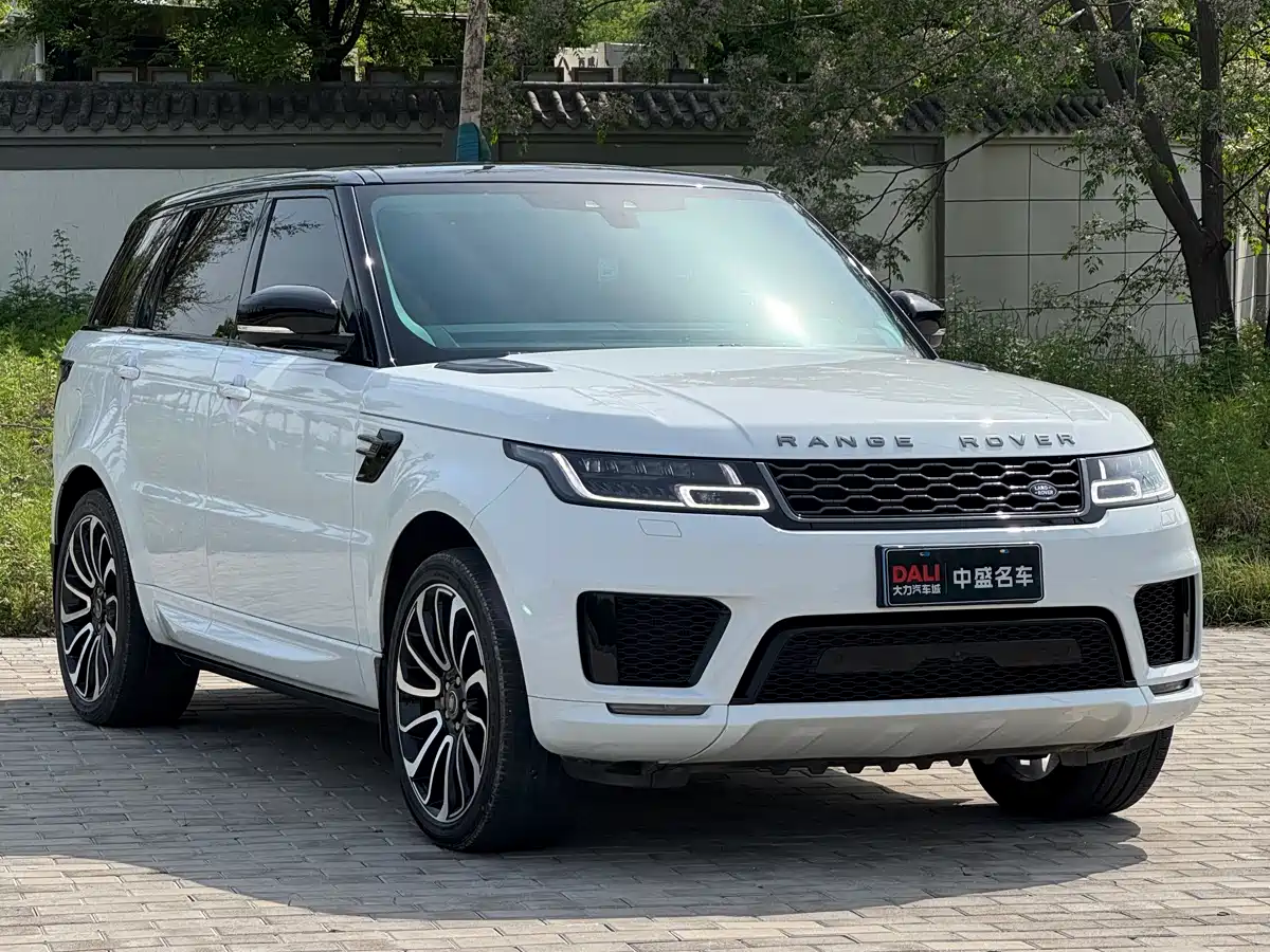Land Rover Range Rover Sport 2020 3.0 L6 HSE DYNAMIC фото 3