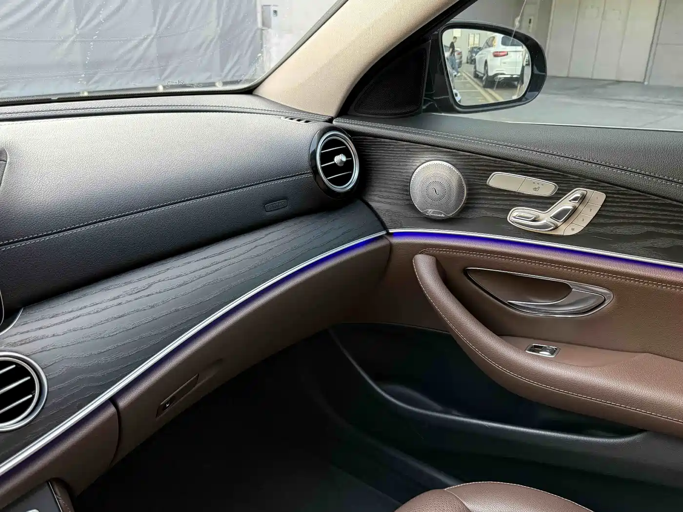 Mercedes-Benz E-Class 2020 Facelift E 300 L Sport Exclusive фото 20