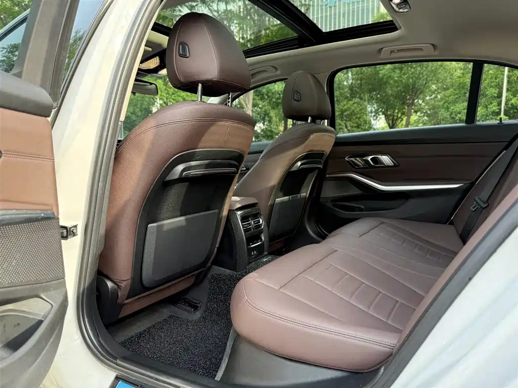 BMW 3 Series 2020 325Li Launch Edition фото 6