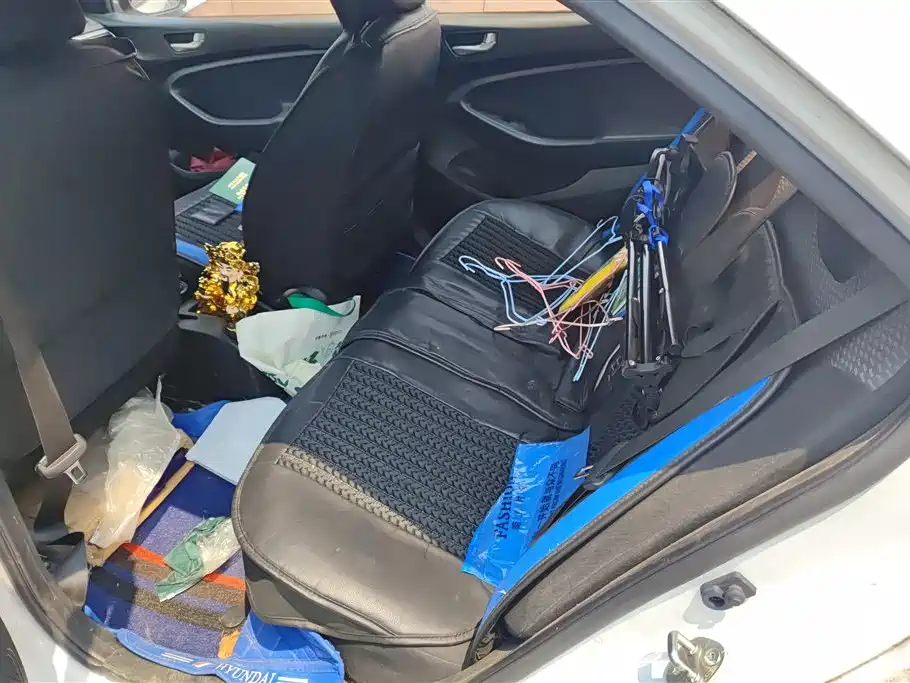 Hyundai Verna 2017 1.4L Manual Color Sunroof Edition (China V) фото 11