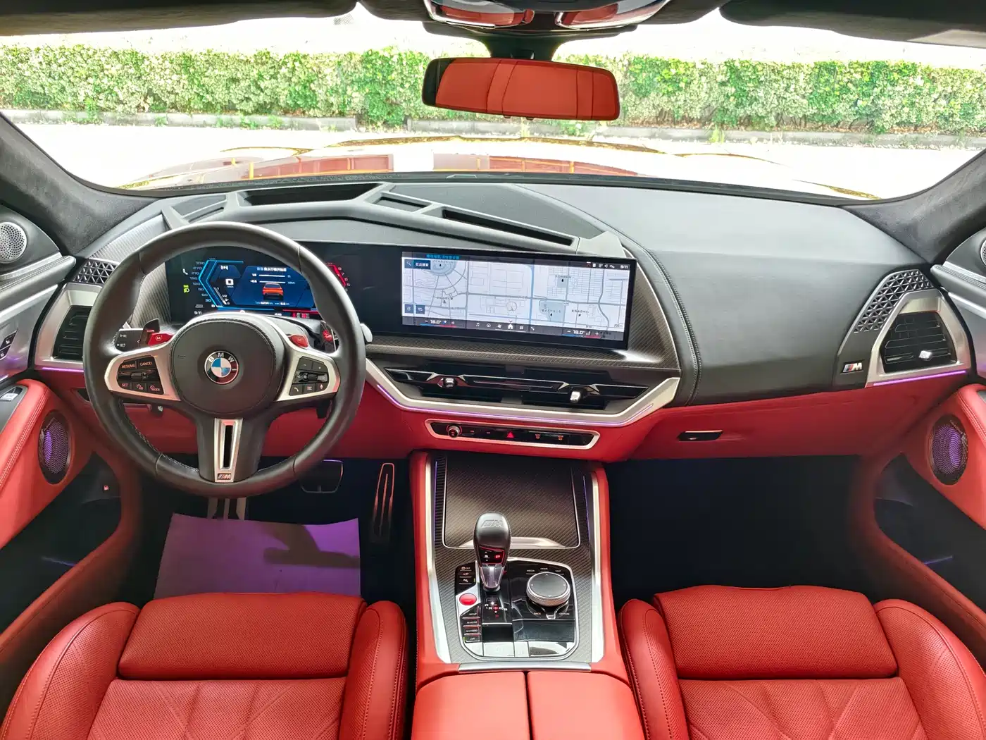 BMW XM 2023 50e фото 22