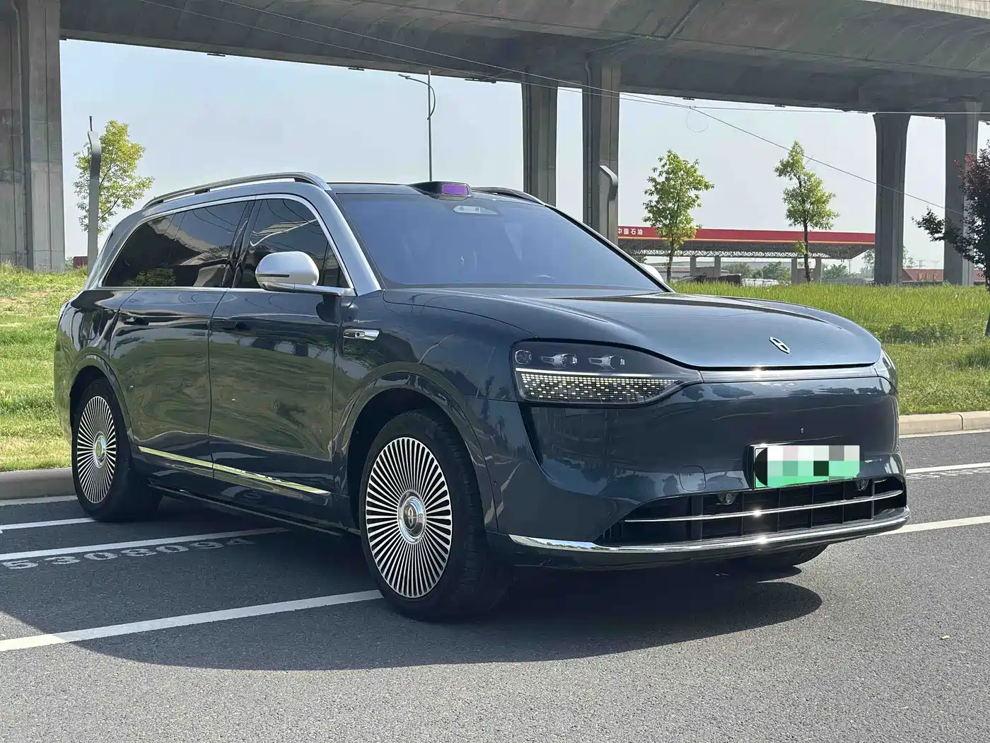 AITO Wenjie AITO M9 2024 Extended Range Ultra 42kWh 6-Seater фото 2