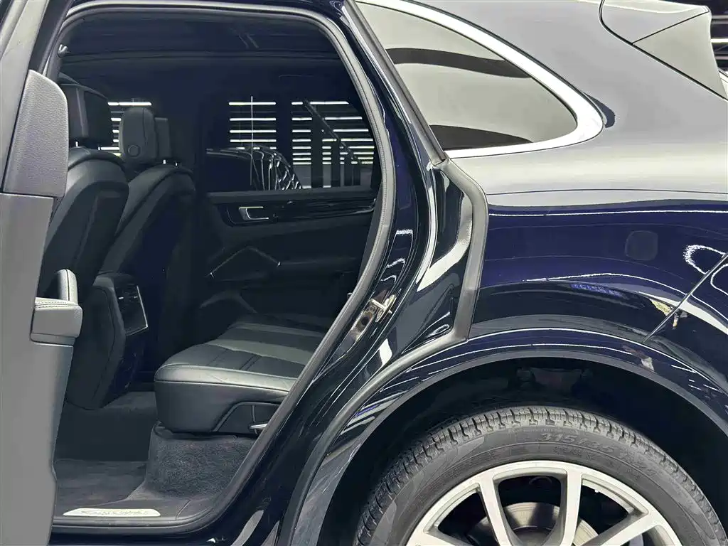 Porsche Cayenne 2019 Cayenne 3.0T фото 7