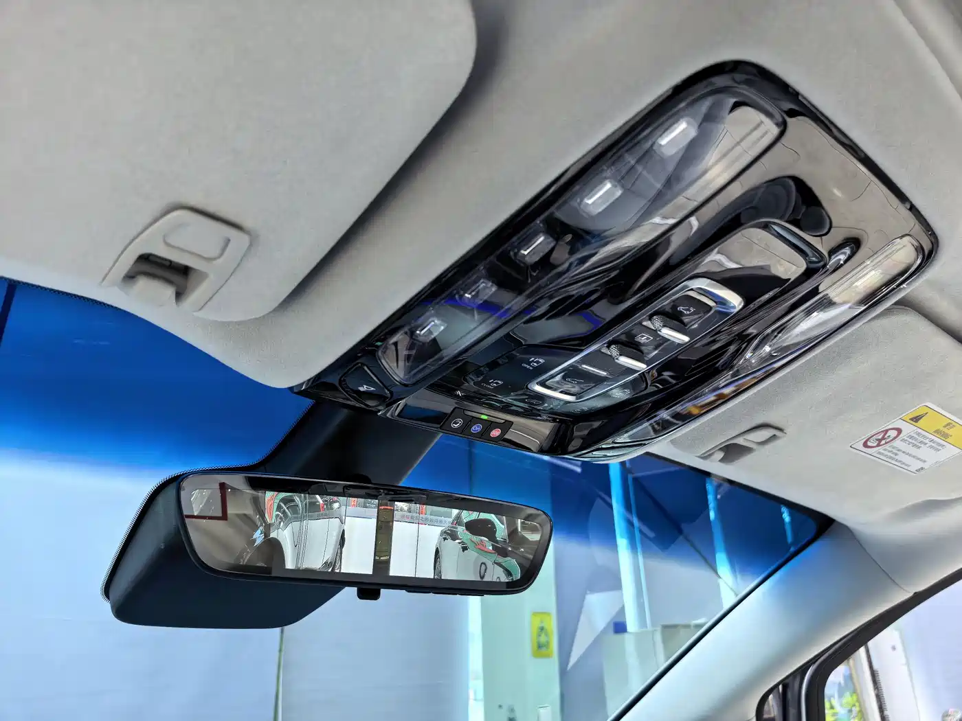 Buick GL8 New Energy 2024 Landglory Luxury Edition 7-Seater фото 13