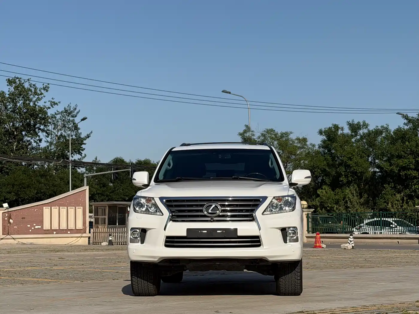 Lexus LX 2013 570 фото 2