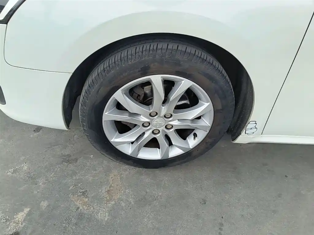 Peugeot 508 2015 1.6THP Auto Excellence Edition фото 23
