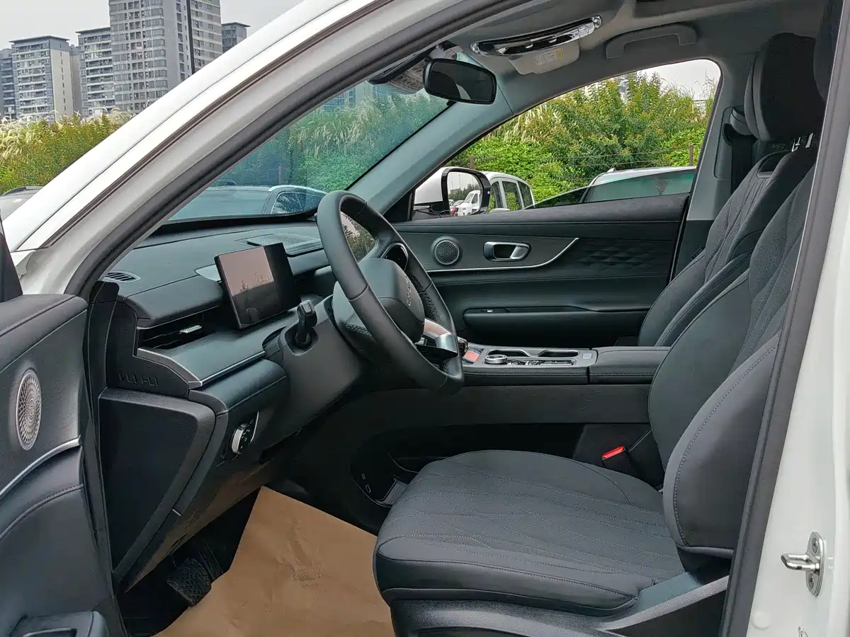 Chery Tiggo 8 PLUS 2024 2025 290TGDI DCT Luxury 5-seater