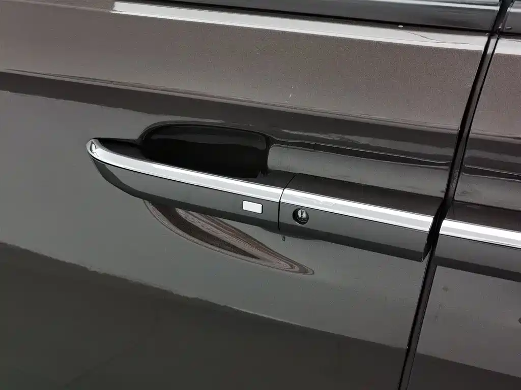 Buick GL8 2017 ES 28T Luxury China V фото 18