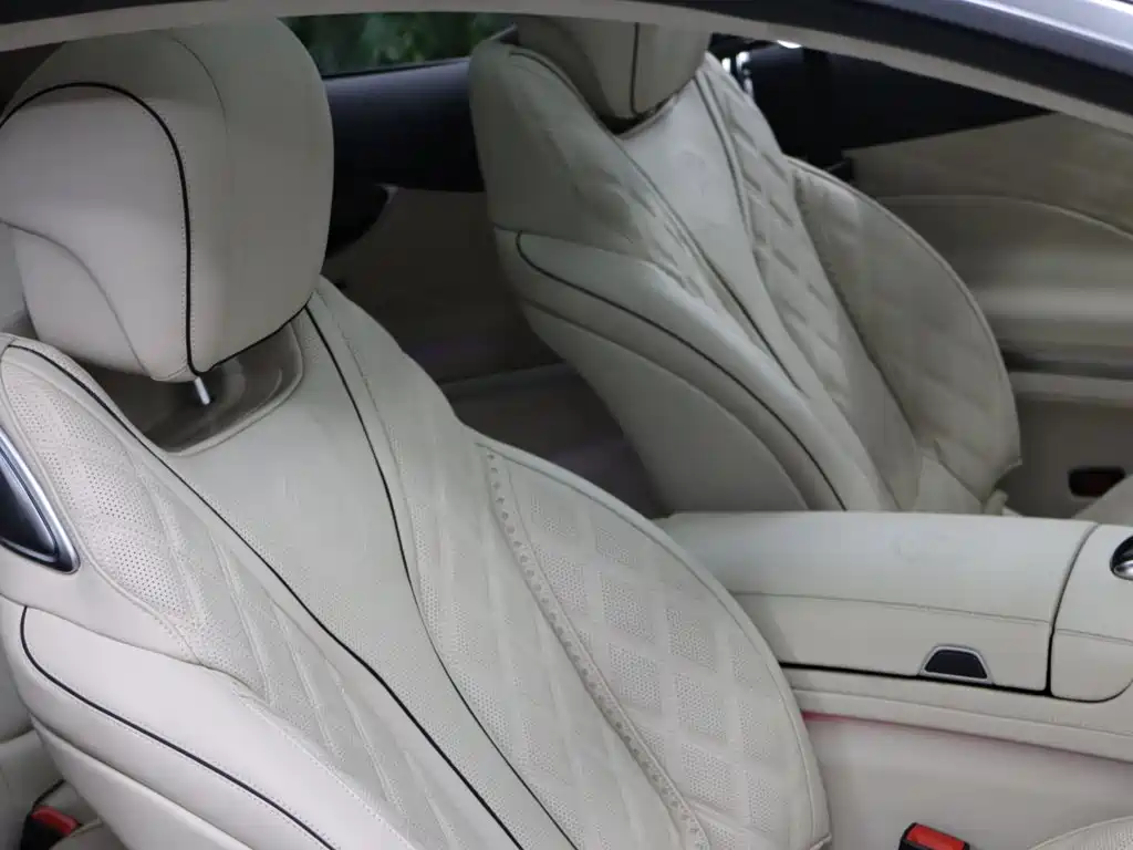 Фото 24 - Mercedes-Benz S-Class