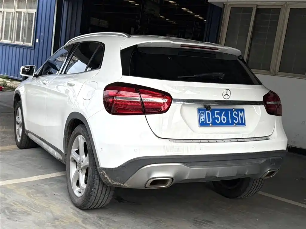 Mercedes-Benz GLA 2019 GLA 200 Dynamic фото 9